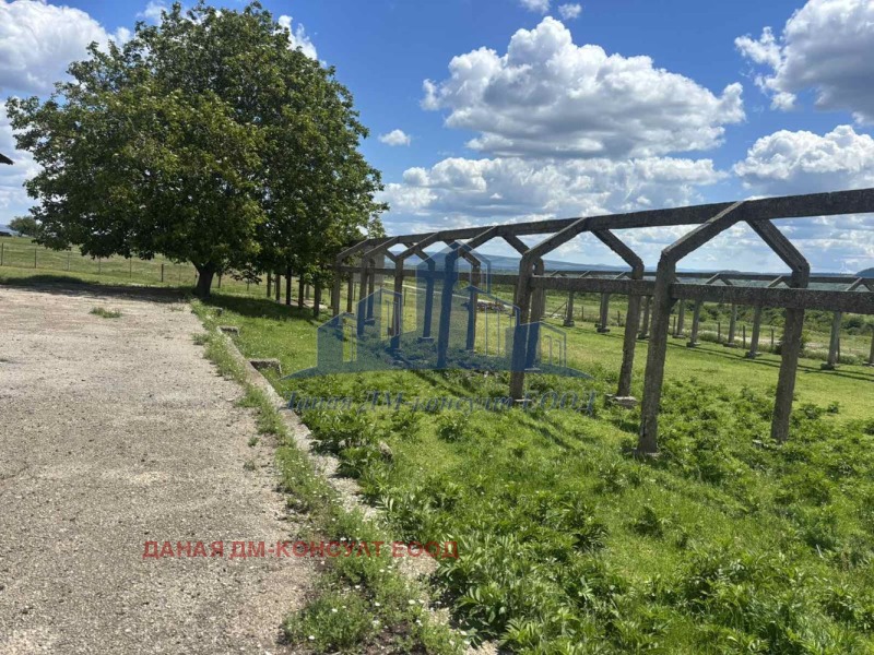 Na prodej  Průmyslová budova oblast Shumen , Drumevo , 500 m2 | 77232303 - obraz [6]