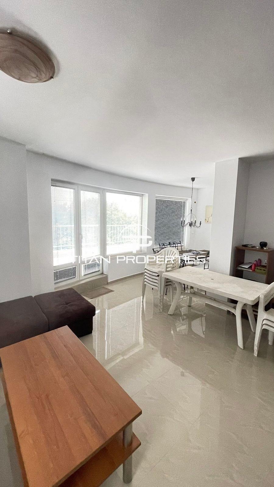 Продава МНОГОСТАЕН, гр. Бургас, Сарафово, снимка 2 - Апартаменти - 54700377