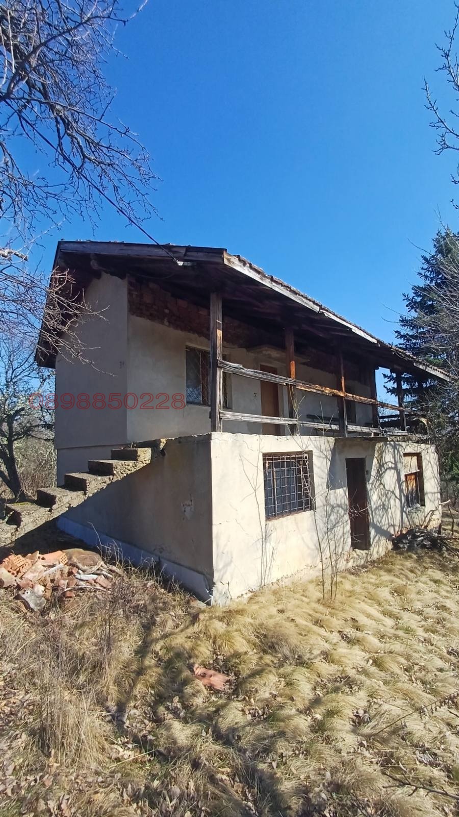 Продава ВИЛА, с. Падине, област Перник