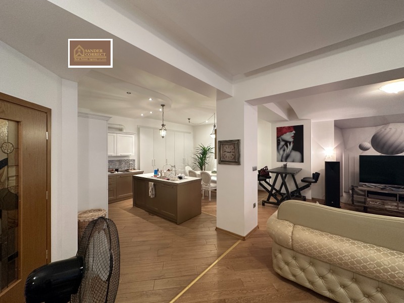 Продава  Многостаен град София , Център , 232 кв.м | 58699610 - изображение [4]