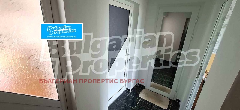 Продава КЪЩА, гр. Бургас, Черно море, снимка 13 - Къщи - 52521229