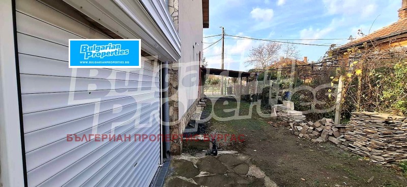 Продава КЪЩА, гр. Бургас, Черно море, снимка 12 - Къщи - 52521229