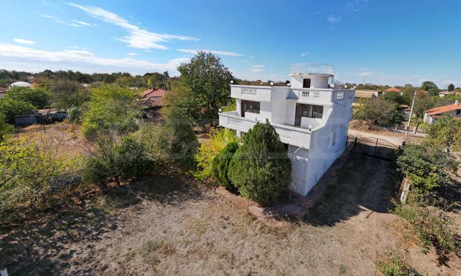 Продава КЪЩА, с. Крапец, област Добрич