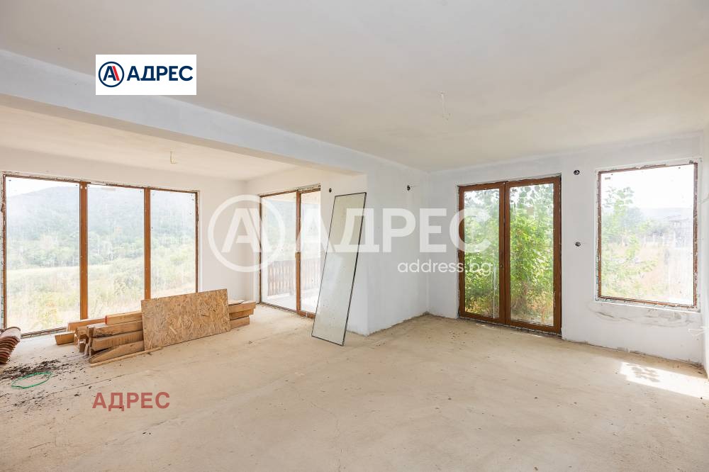 Продава КЪЩА, с. Църква, област Добрич, снимка 3 - Къщи - 54821580