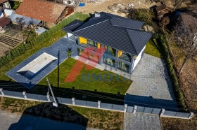 House Apriltsi, region Lovech 7