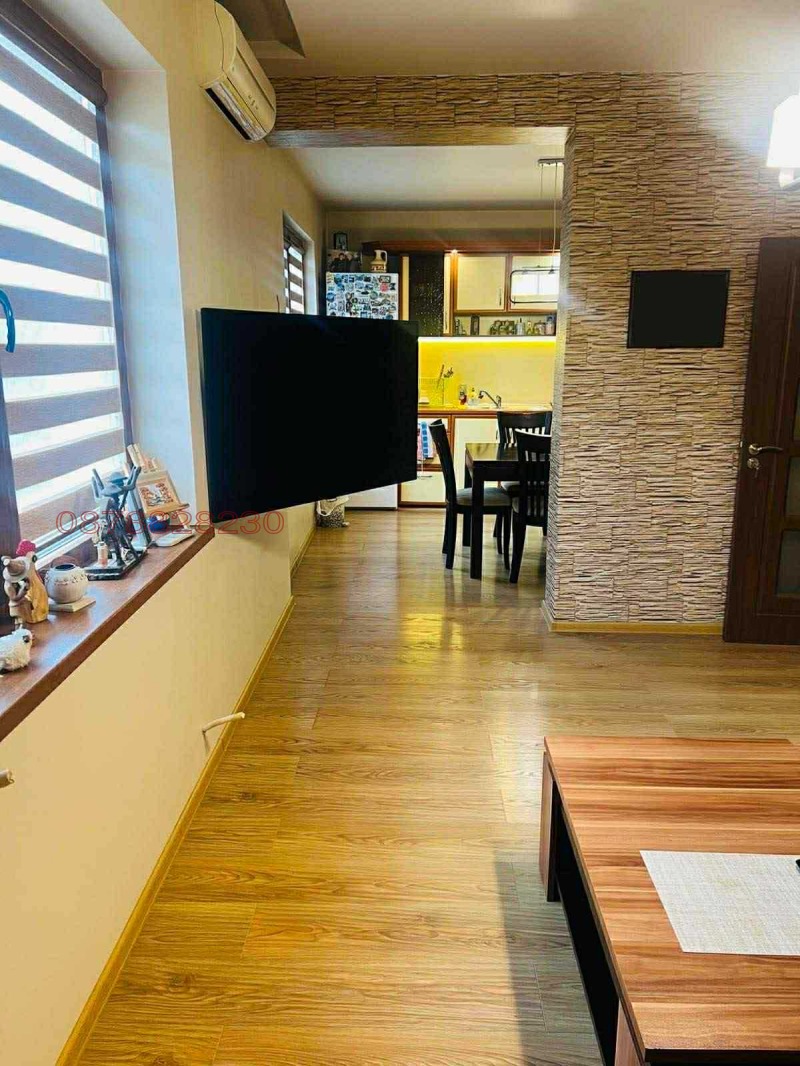 Продава КЪЩА, гр. Шумен, Военно училище, снимка 4 - Къщи - 52779720