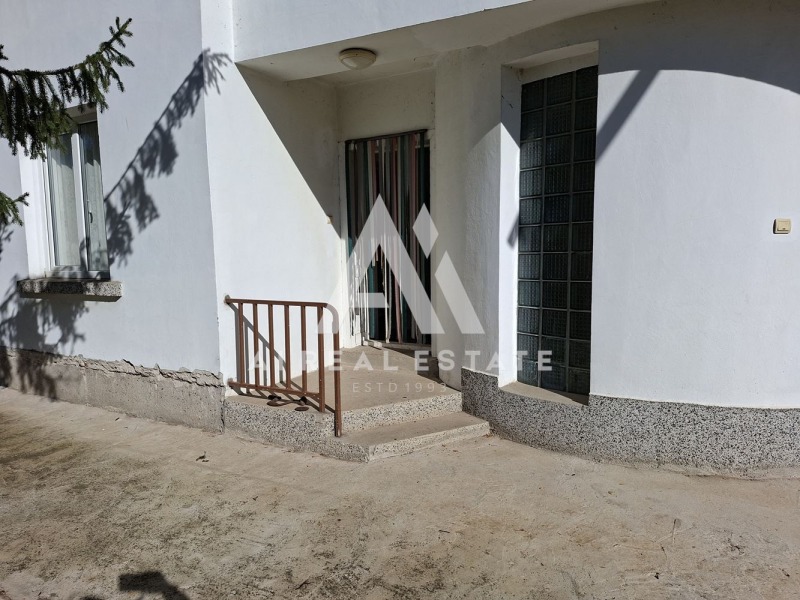 Продава КЪЩА, с. Комарево, област Плевен, снимка 4 - Къщи - 52237626