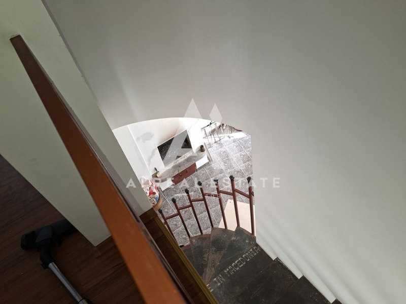 Продава КЪЩА, с. Комарево, област Плевен, снимка 12 - Къщи - 52237626