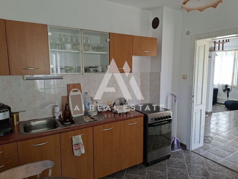 Продава КЪЩА, с. Комарево, област Плевен, снимка 6 - Къщи - 52237626