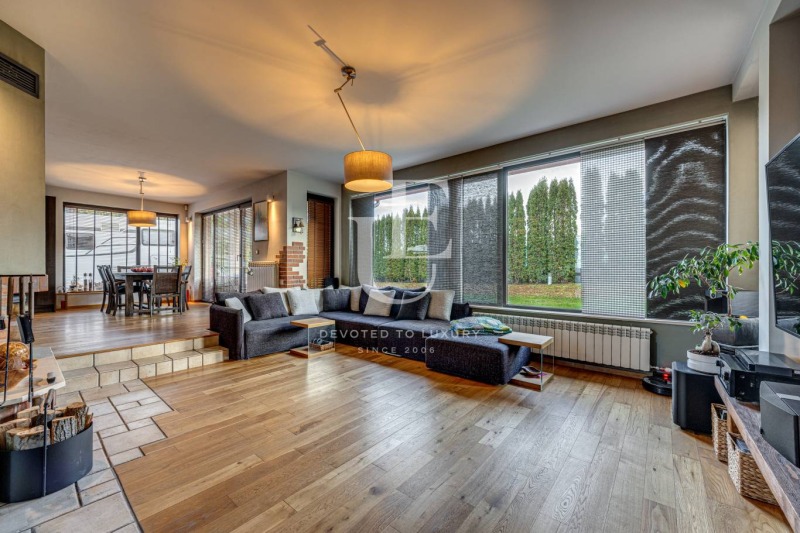 Продава КЪЩА, гр. София, с. Бистрица, снимка 2 - Къщи - 52845041