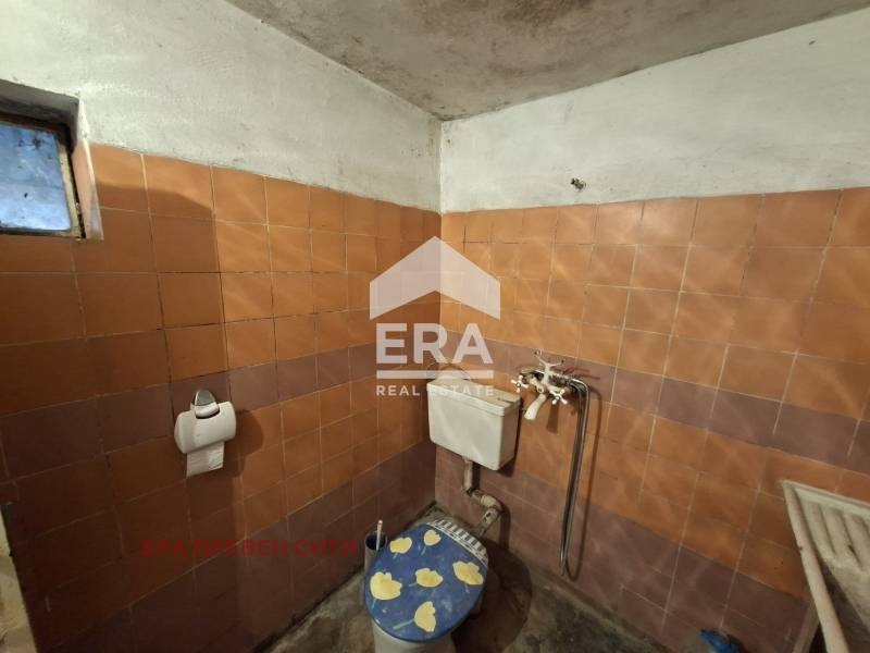 Продава КЪЩА, гр. Долна Митрополия, област Плевен, снимка 9 - Къщи - 54351851