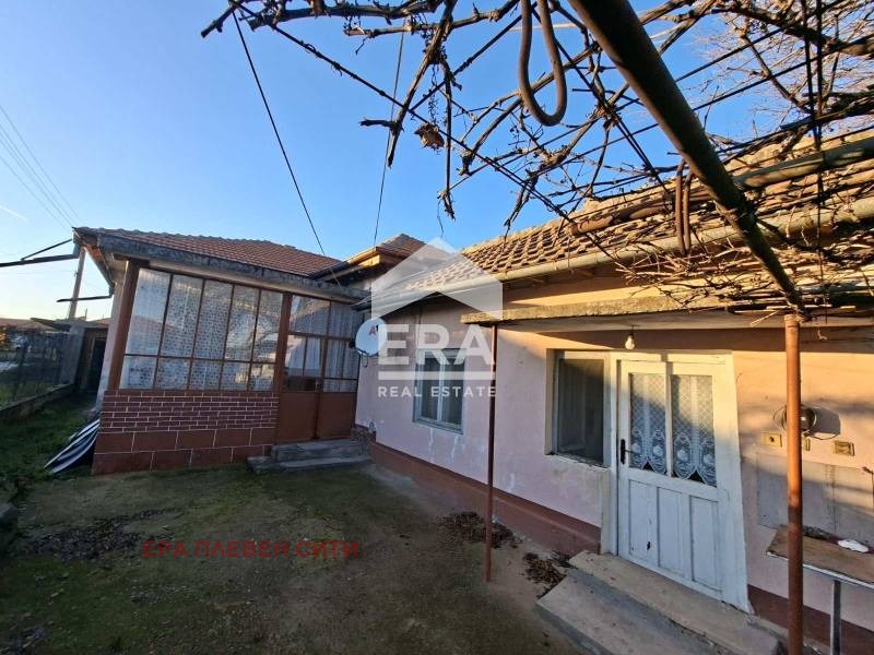 Продава КЪЩА, гр. Долна Митрополия, област Плевен, снимка 3 - Къщи - 54351851