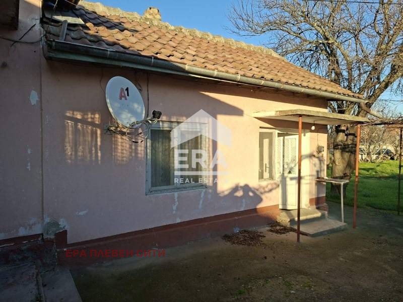 Продава КЪЩА, гр. Долна Митрополия, област Плевен, снимка 2 - Къщи - 54351851