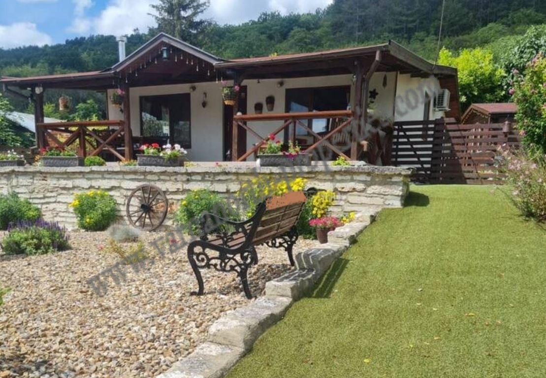 Продава ВИЛА, гр. Балчик, област Добрич