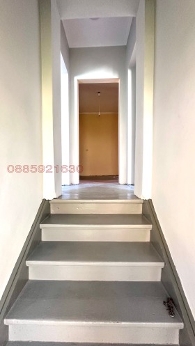 Hus Golv Knjajevo, Sofia 7