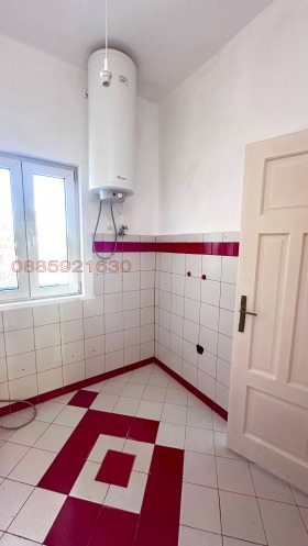 Hus Golv Knjajevo, Sofia 5