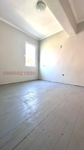 Hus Golv Knjajevo, Sofia 9