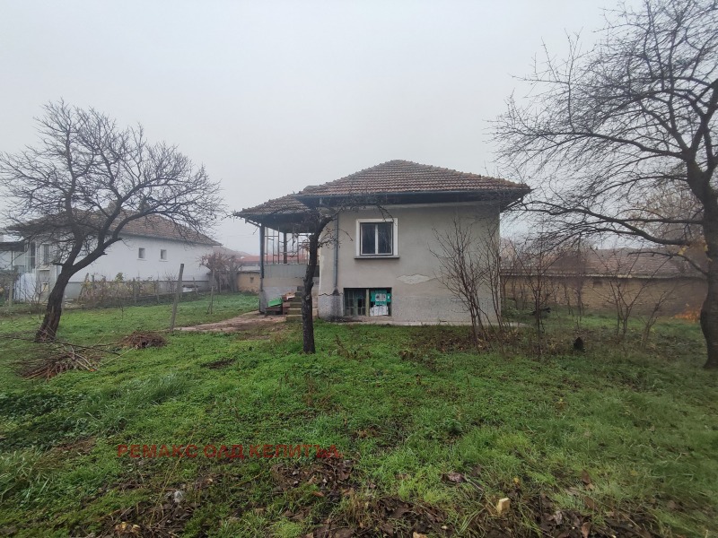 Продава КЪЩА, с. Ресен, област Велико Търново, снимка 3 - Къщи - 52814903