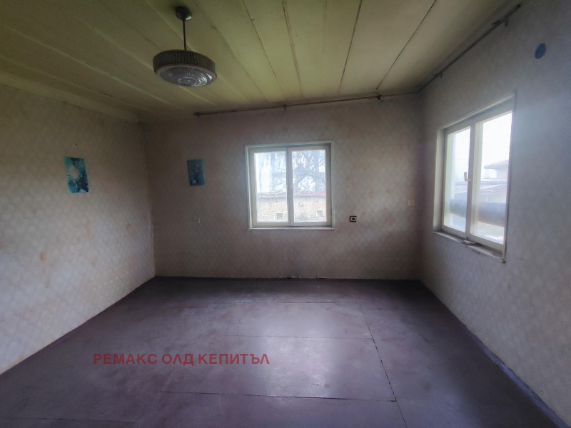 Продава КЪЩА, с. Ресен, област Велико Търново, снимка 8 - Къщи - 52814903