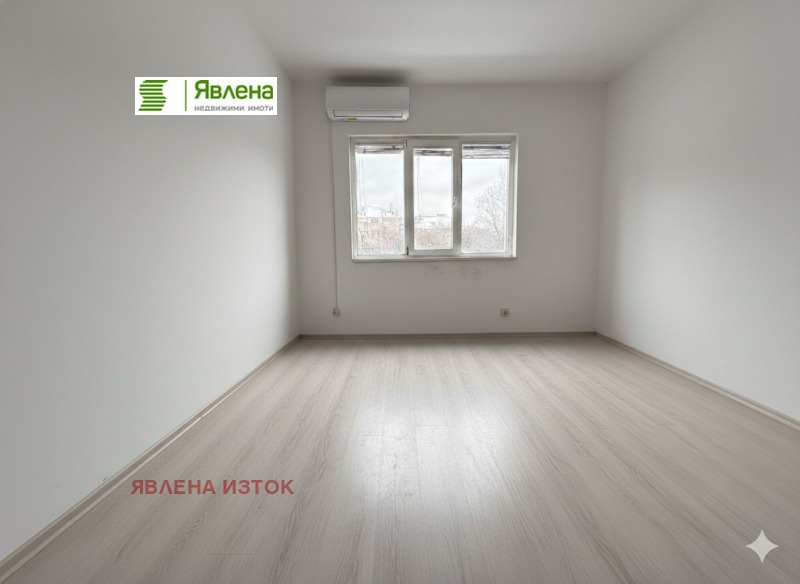 Продава 3-СТАЕН в град София, Център - 70 кв.м / 313 000 € » 612 174.79 лв., ЯВЛЕНА ИЗТОК