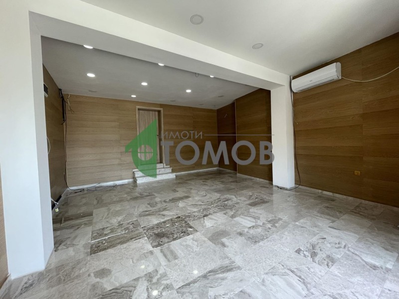 Продава ОФИС в град Шумен, Център - 35 кв.м / 115 500 € » 225 898.37 лв., ИМОТИ ТОМОВ