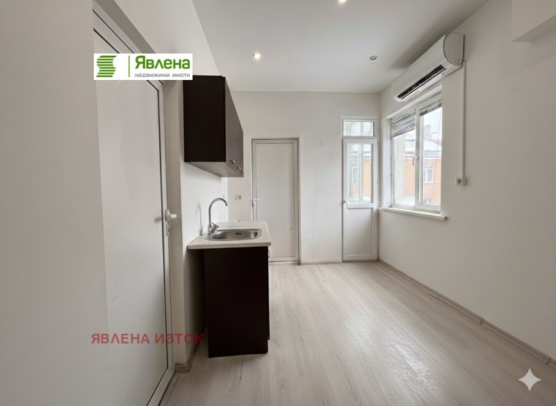 Продава 3-СТАЕН, гр. София, Център, снимка 3 - Апартаменти - 53425142