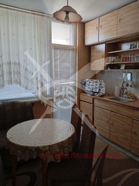 Продава 4-СТАЕН, гр. Карлово, област Пловдив, снимка 2 - Апартаменти - 54113051