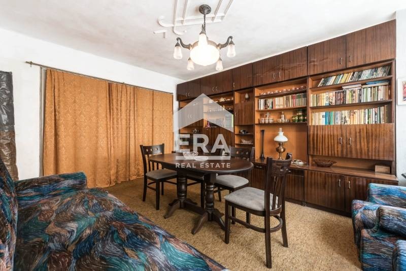 Продава 4-СТАЕН, гр. Варна, Гръцка махала, снимка 3 - Апартаменти - 54332596