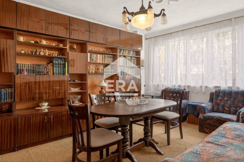 Продава 4-СТАЕН, гр. Варна, Гръцка махала