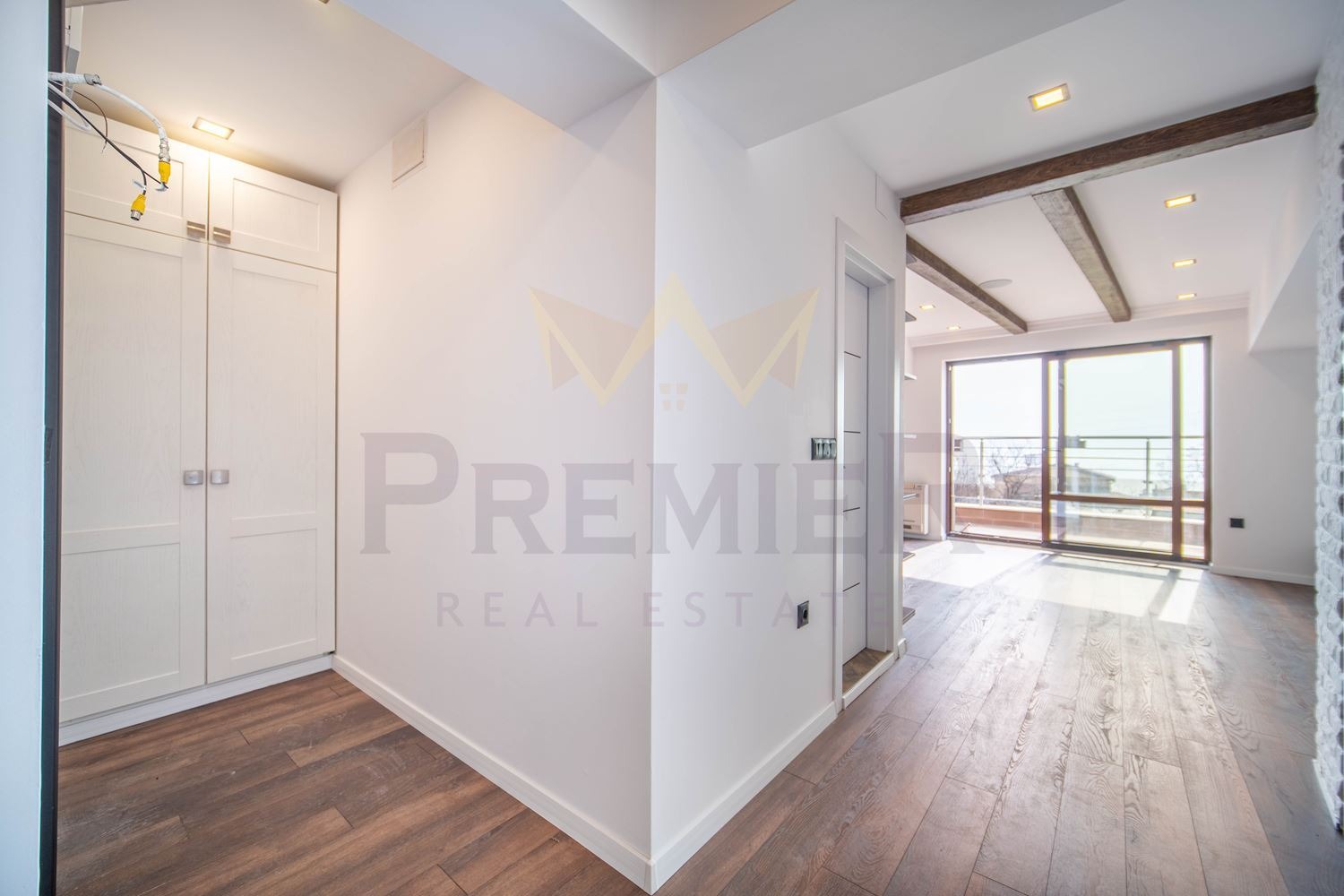 Продава 3-СТАЕН, гр. Варна, м-т Горна Трака, снимка 13 - Апартаменти - 54187372