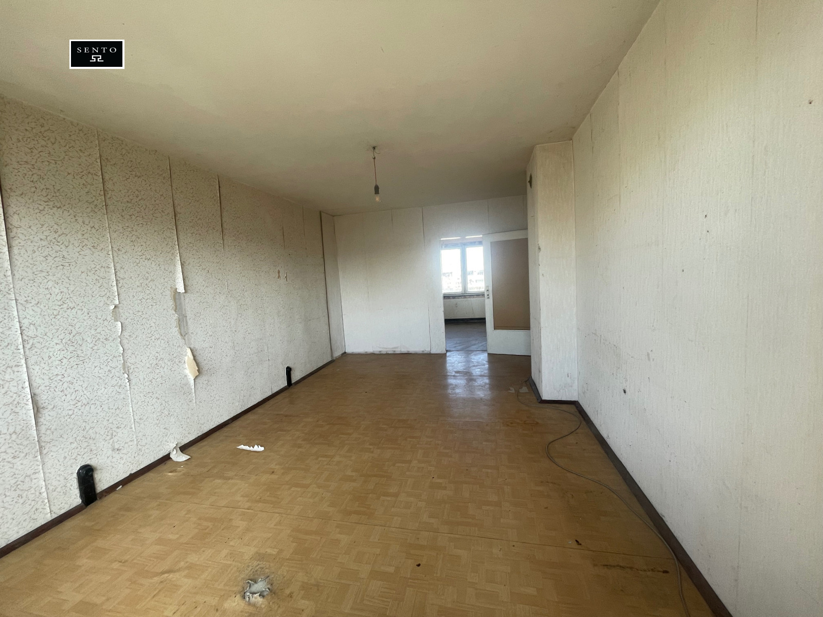 Продава 4-СТАЕН, гр. Русе, Възраждане, снимка 2 - Апартаменти - 53830530