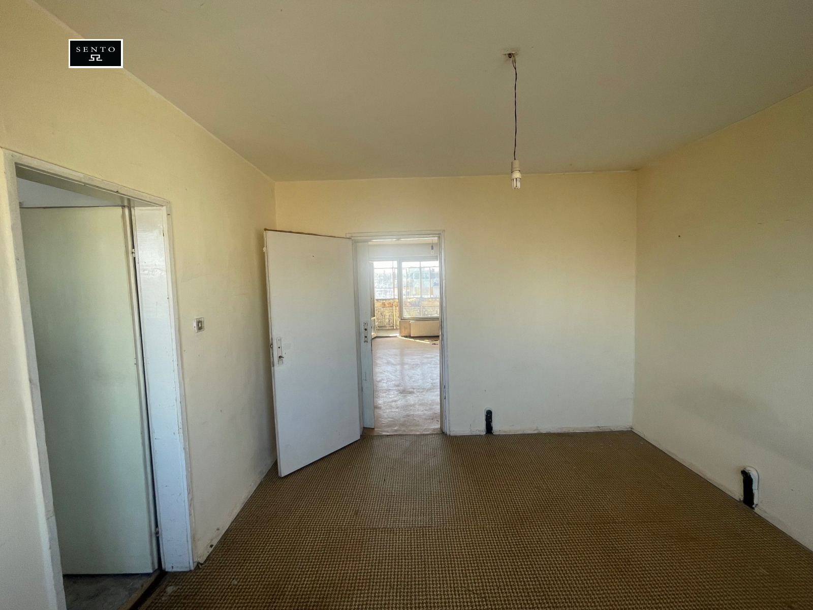 Продава 4-СТАЕН, гр. Русе, Възраждане, снимка 3 - Апартаменти - 53830530