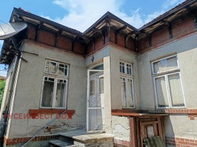 House Tsentar, Ruse 2