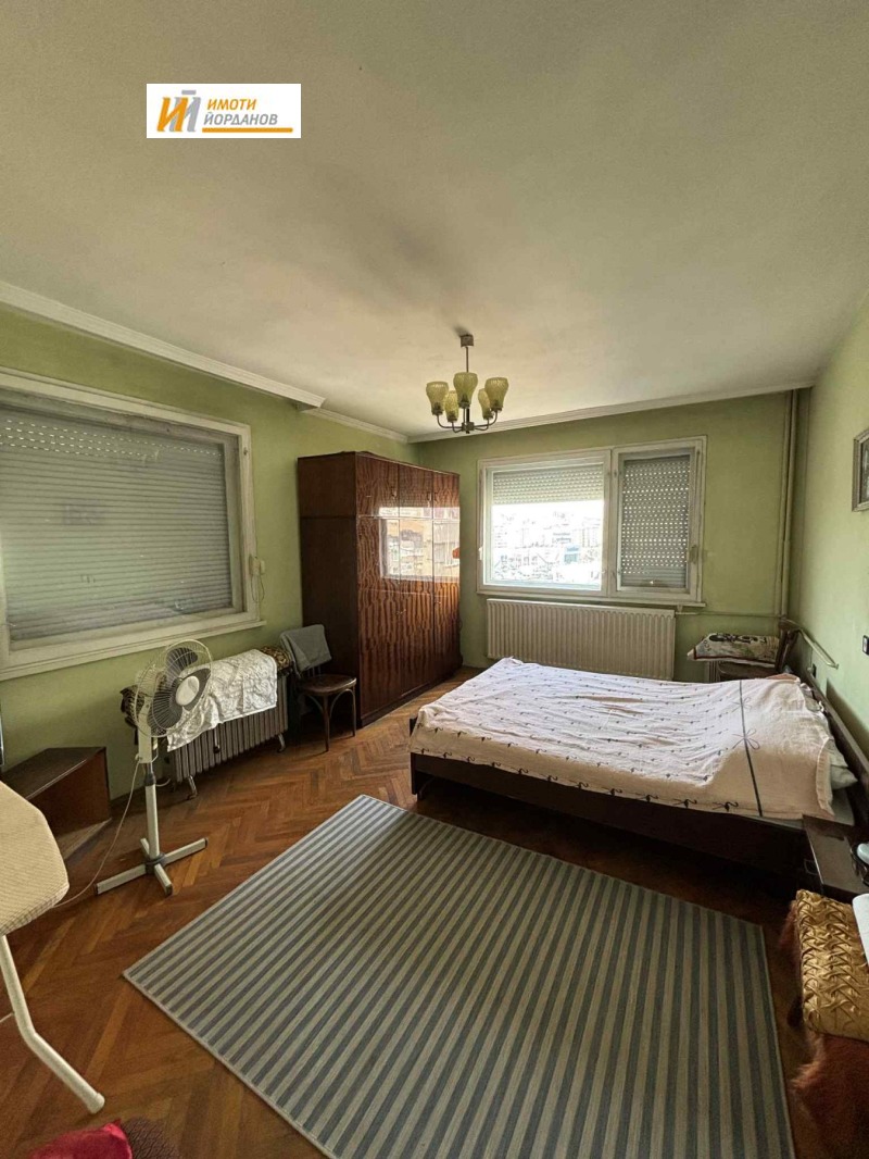 Продава  3-стаен град Велико Търново , Център , 100 кв.м | 57808428 - изображение [6]