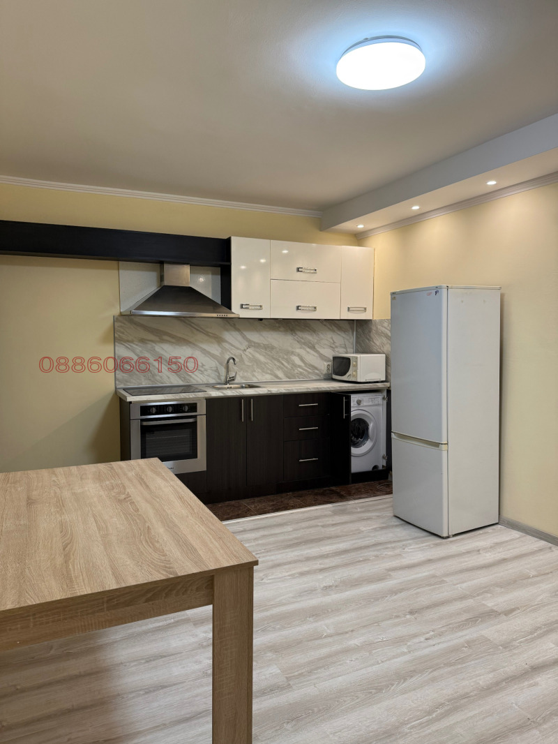 Продава 3-СТАЕН, гр. София, Медицинска академия, снимка 2 - Апартаменти - 52757754