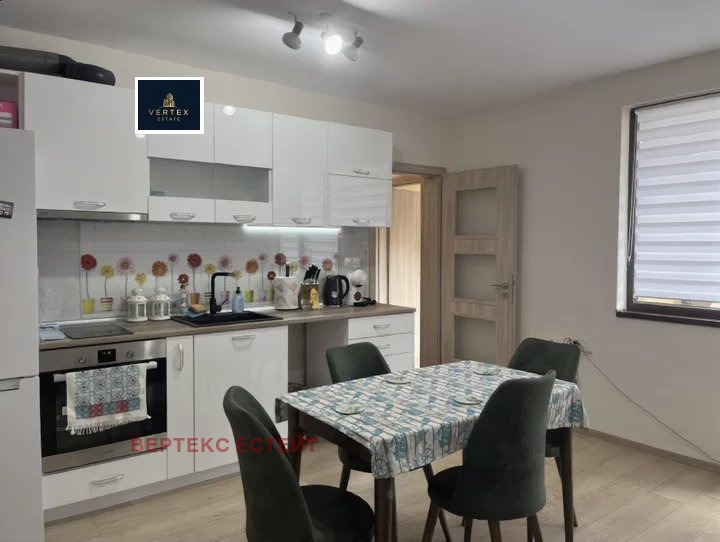 Продава 3-СТАЕН, гр. Велико Търново, Център, снимка 2 - Апартаменти - 55231841