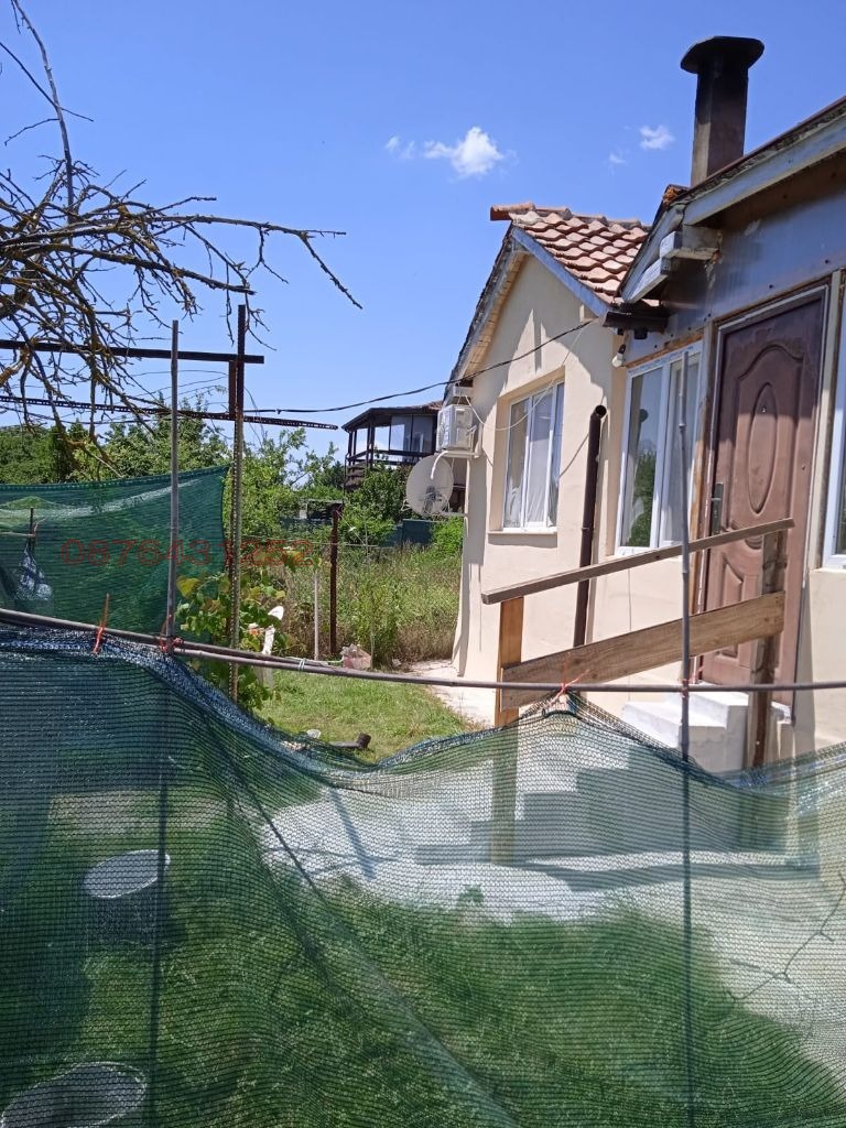 Продава КЪЩА, гр. Варна, м-т Добрева чешма, снимка 2 - Къщи - 55121536