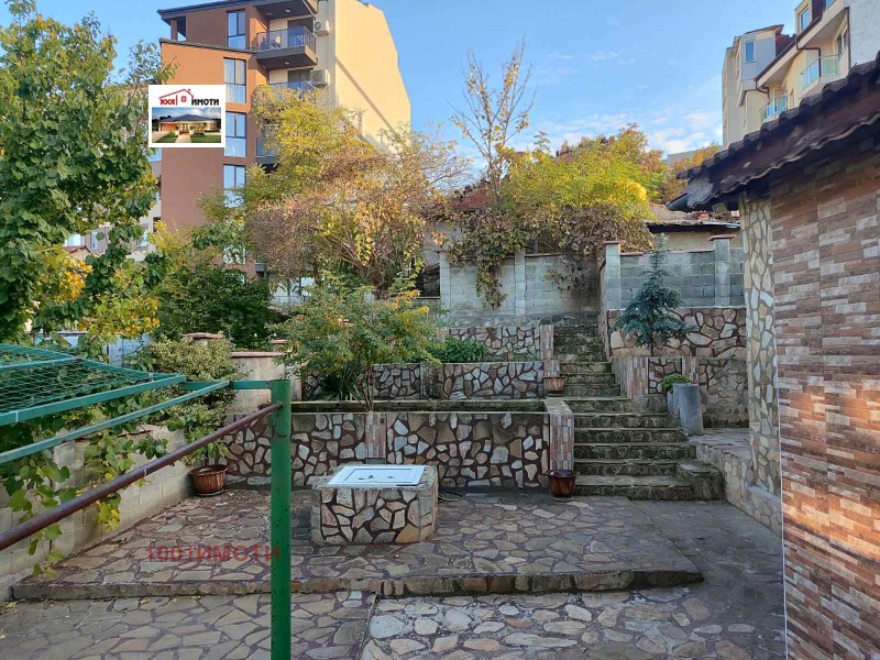 Продава КЪЩА, гр. Добрич, Център, снимка 11 - Къщи - 52147701