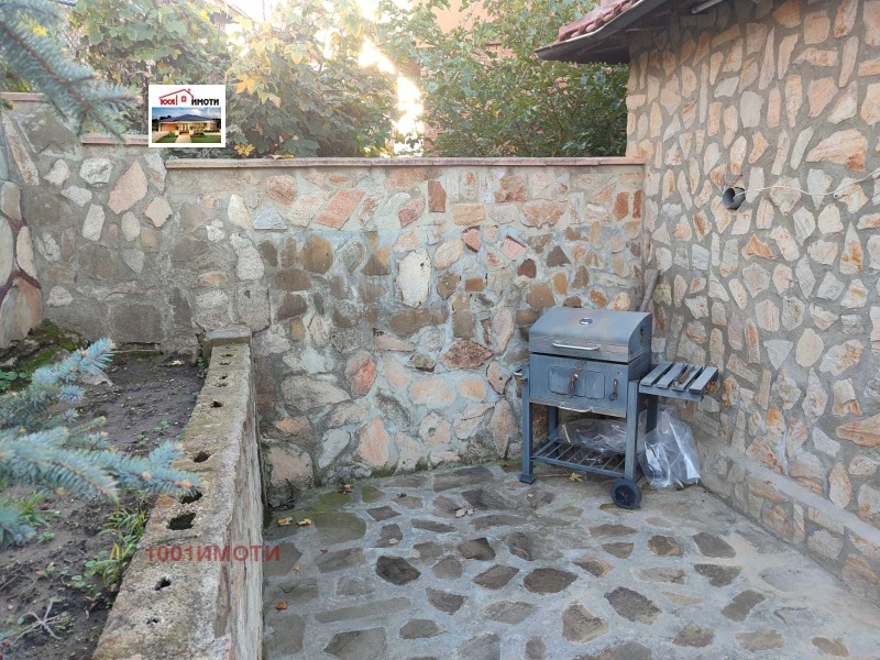 Продава КЪЩА, гр. Добрич, Център, снимка 12 - Къщи - 52147701