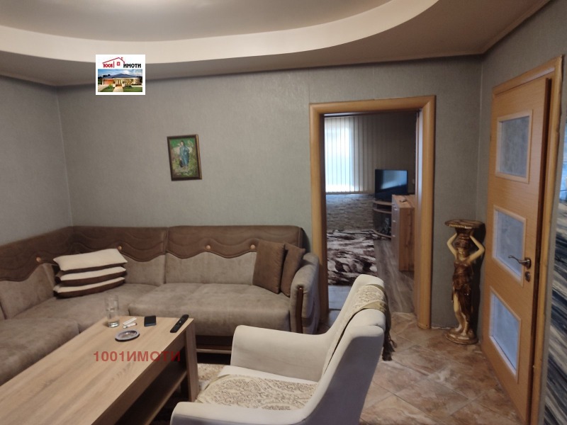 Продава КЪЩА, гр. Добрич, Център, снимка 2 - Къщи - 52147701