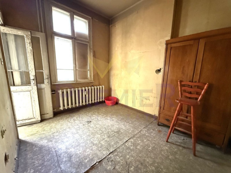 Na sprzedaż  3+ sypialni Sofia , Centar , 191 mkw | 40023637 - obraz [9]