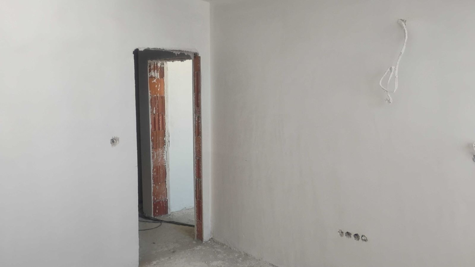 Продава  2-стаен град Пловдив , Остромила , 57 кв.м | 56930639