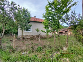 Casa Gledatsi, región de Gabrovo 2