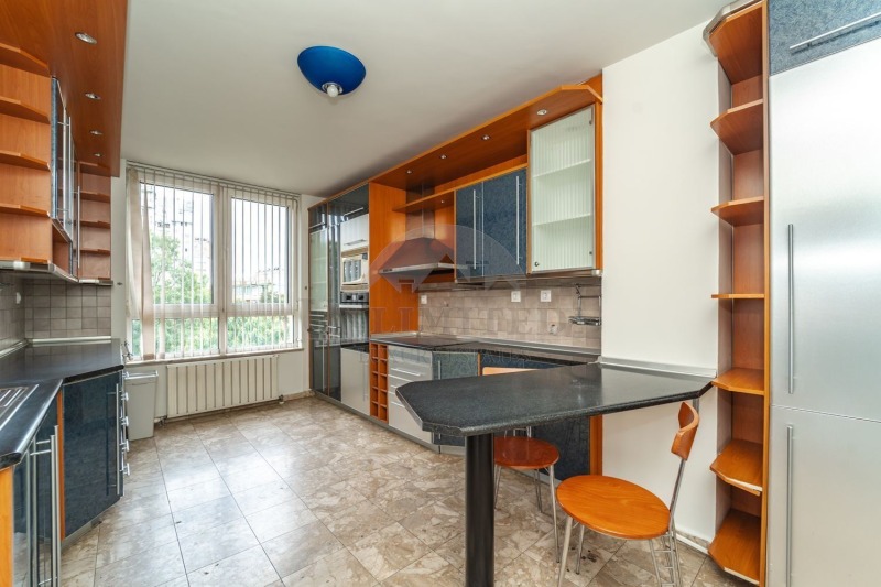Продава  4-стаен град София , Лозенец , 321 кв.м | 57868482 - изображение [7]