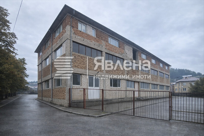 Продава ПРОМ. ПОМЕЩЕНИЕ, гр. Батак, област Пазарджик, снимка 2 - Производствени сгради - 53626510