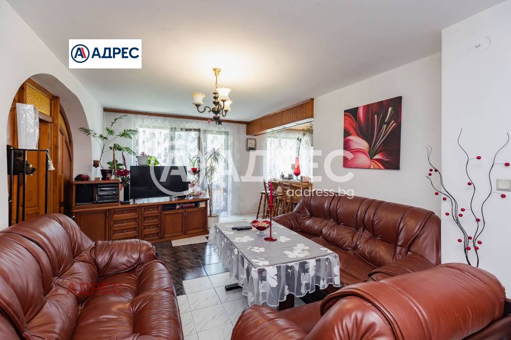Продава МНОГОСТАЕН, гр. Варна, Лятно кино Тракия, снимка 8 - Апартаменти - 54910630