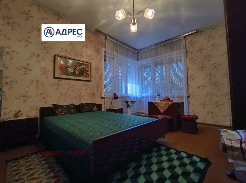 Продава ЕТАЖ ОТ КЪЩА в град Русе, Широк център - 211 кв.м / 169 900 € » 332 295.52 лв., АДРЕС - РУСЕ