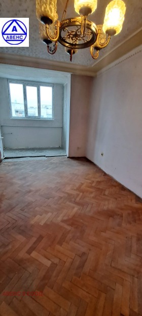 ����� ������� 3-�����,���� ������, ���������>