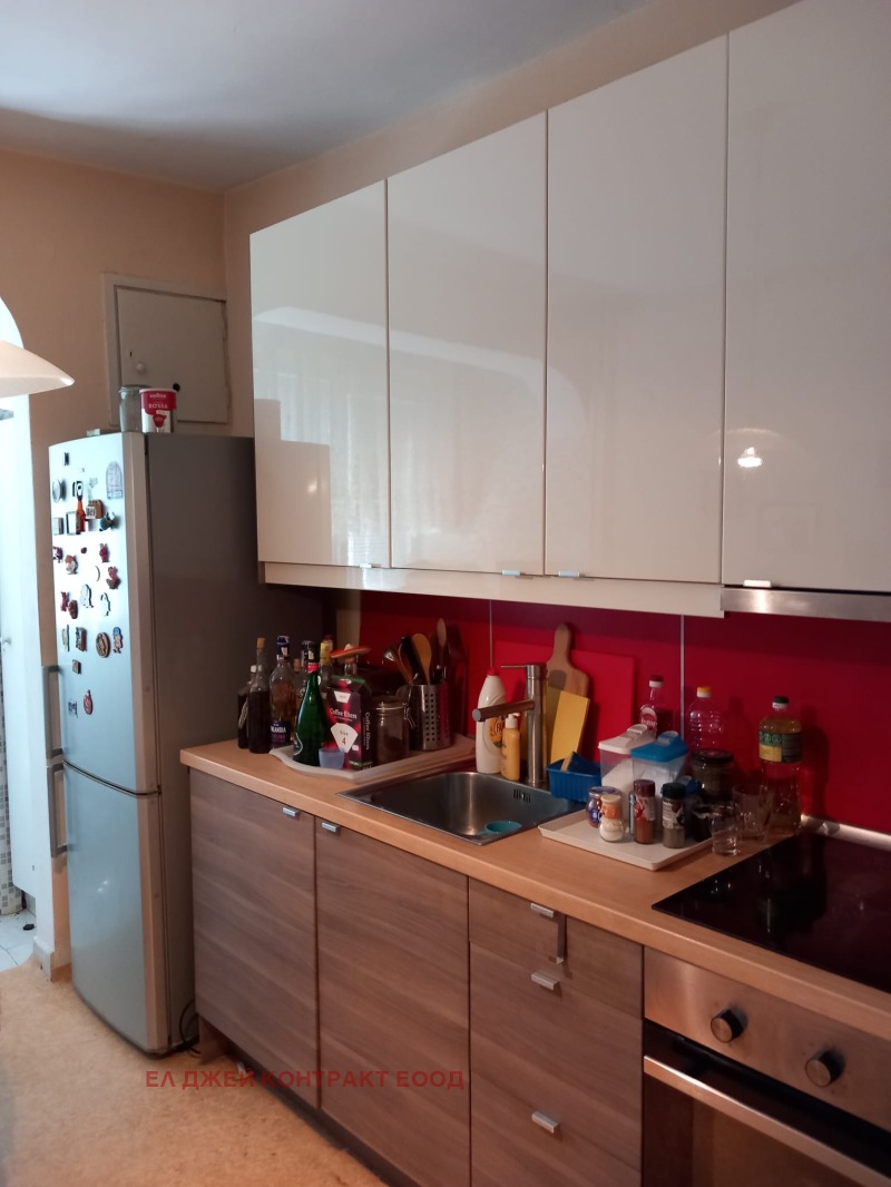Myytävänä  1 makuuhuone Sofia , Mladost 1 , 74 neliömetriä | 44305680