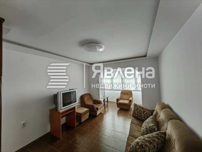 Продава  2-стаен град Благоевград , Еленово 2 , 63 кв.м | 49212375